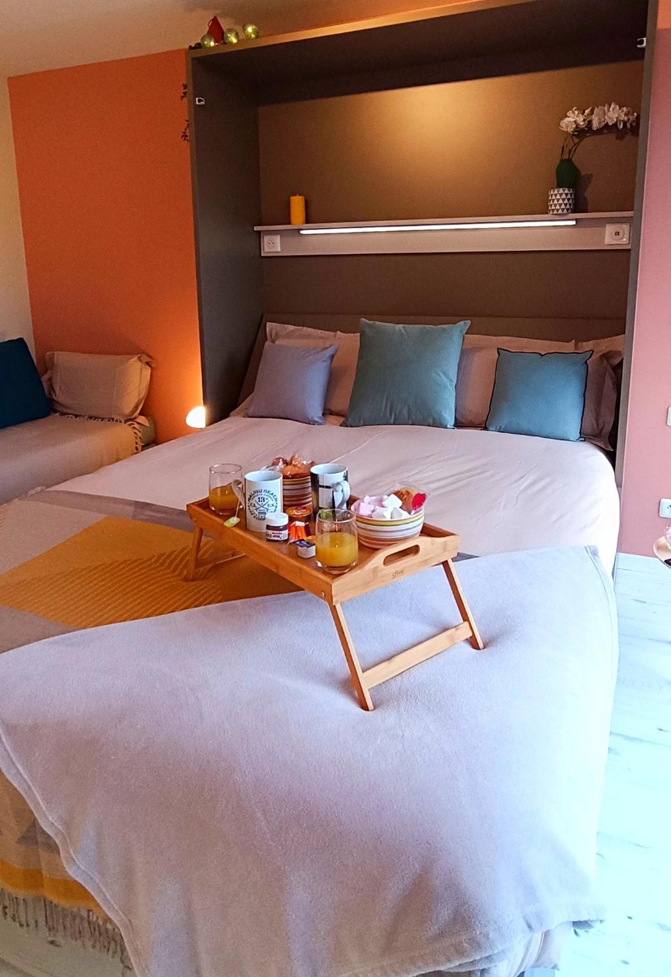 Studio Proche Plage - Parking Gratuit Et Prive - Terrasse Et Petit Jardin Cloture Courseulles-sur-Mer Ngoại thất bức ảnh