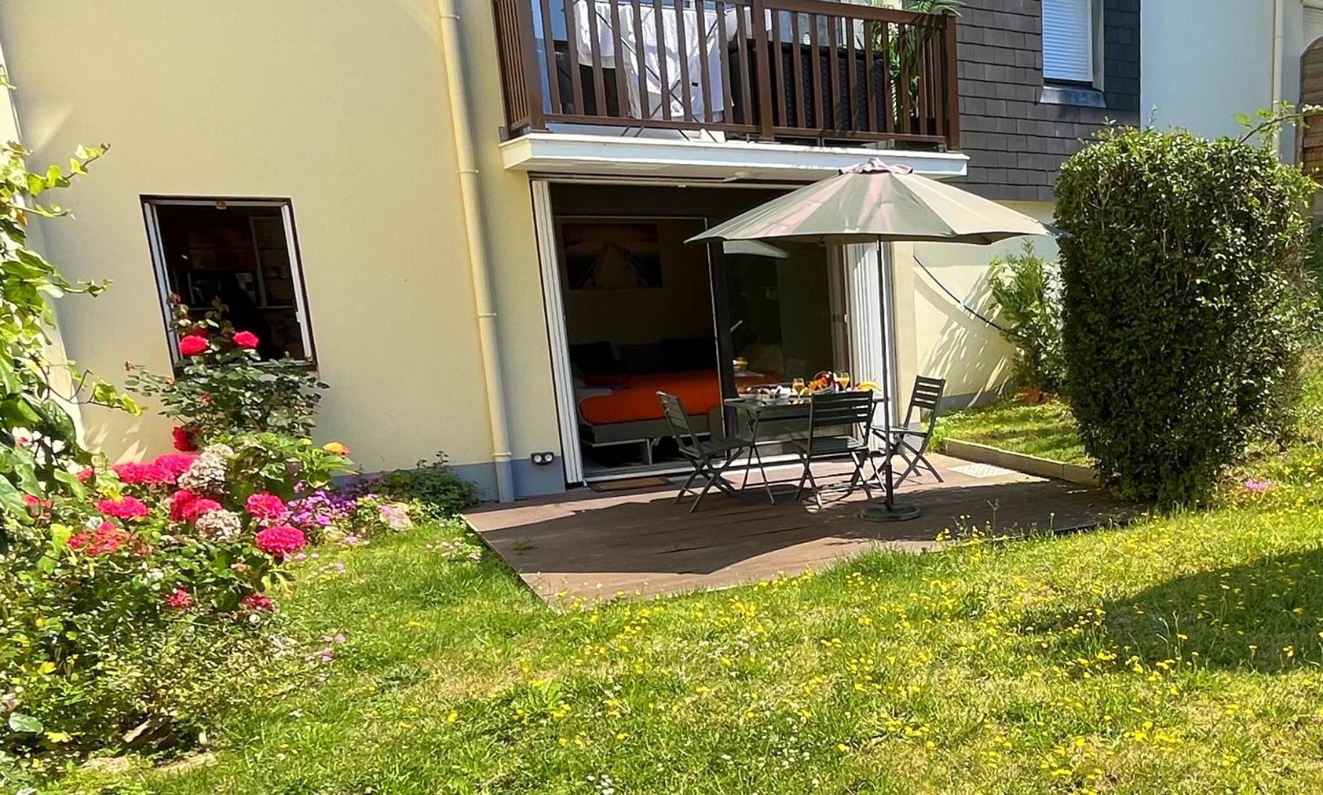 Studio Proche Plage - Parking Gratuit Et Prive - Terrasse Et Petit Jardin Cloture Courseulles-sur-Mer Ngoại thất bức ảnh