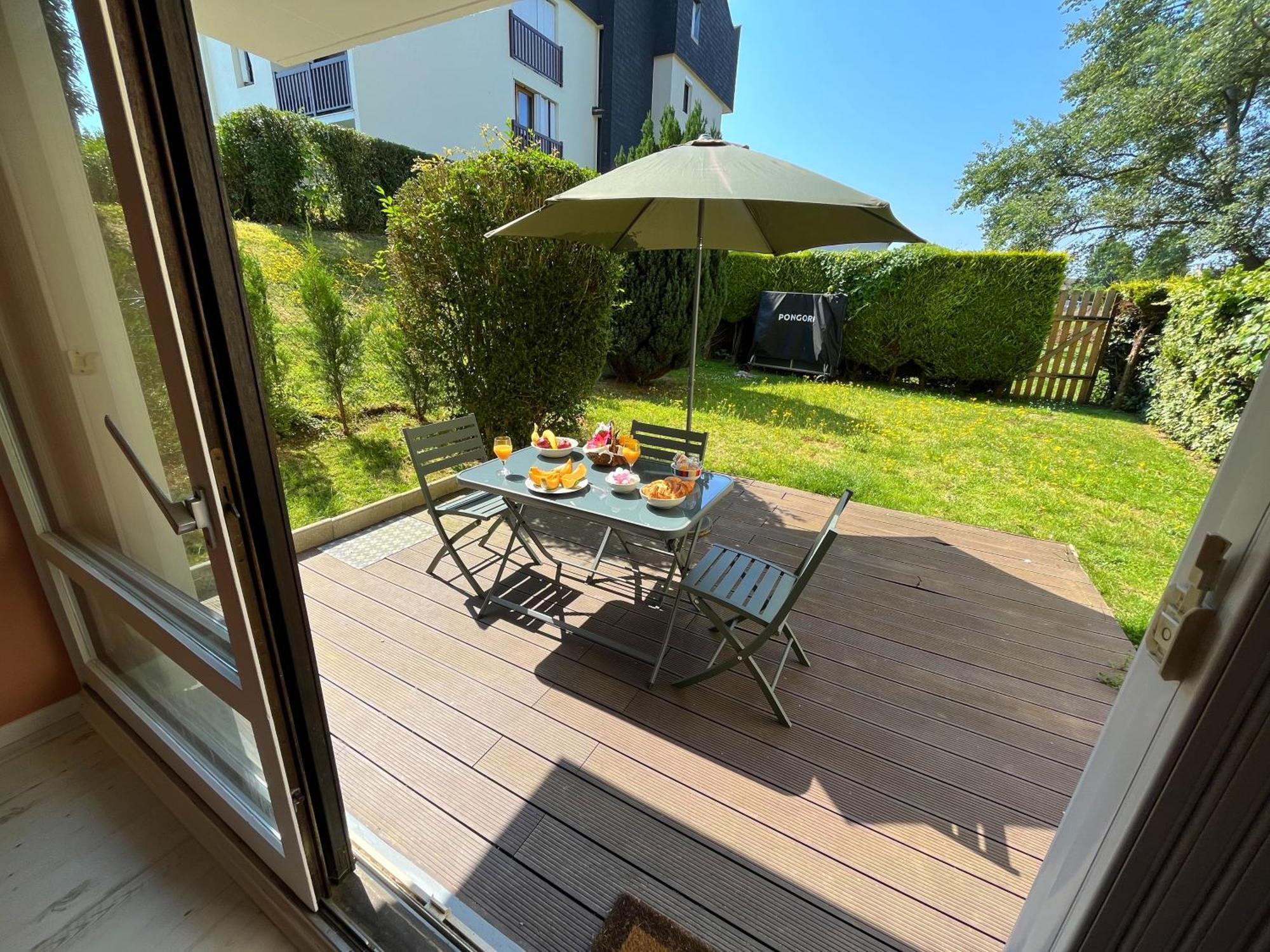 Studio Proche Plage - Parking Gratuit Et Prive - Terrasse Et Petit Jardin Cloture Courseulles-sur-Mer Ngoại thất bức ảnh
